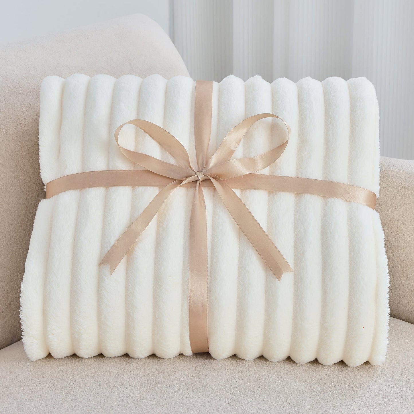 Sfrcord® 🔥Popular soft plush nap blanket