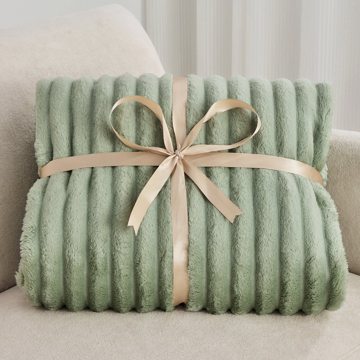 Sfrcord® 🔥Popular soft plush nap blanket