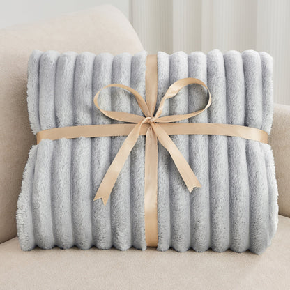 Sfrcord® 🔥Popular soft plush nap blanket